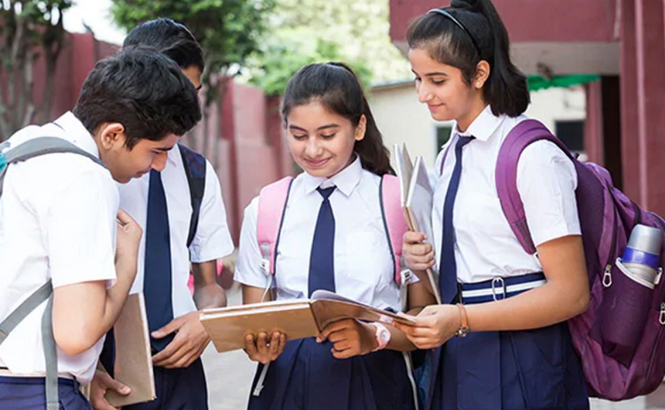 CBSE Considers Major Shakeup: 3 Languages and 7 Subjects Proposed for Class 10, 6 Papers for Class 12